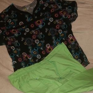 Wonder Wink Scrub set